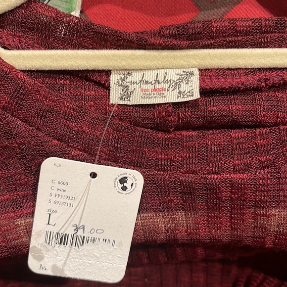 [SOLD]NWT/ Intimately Free People Ribbed Knit Long Sleeve Top - Picture 8 of 9